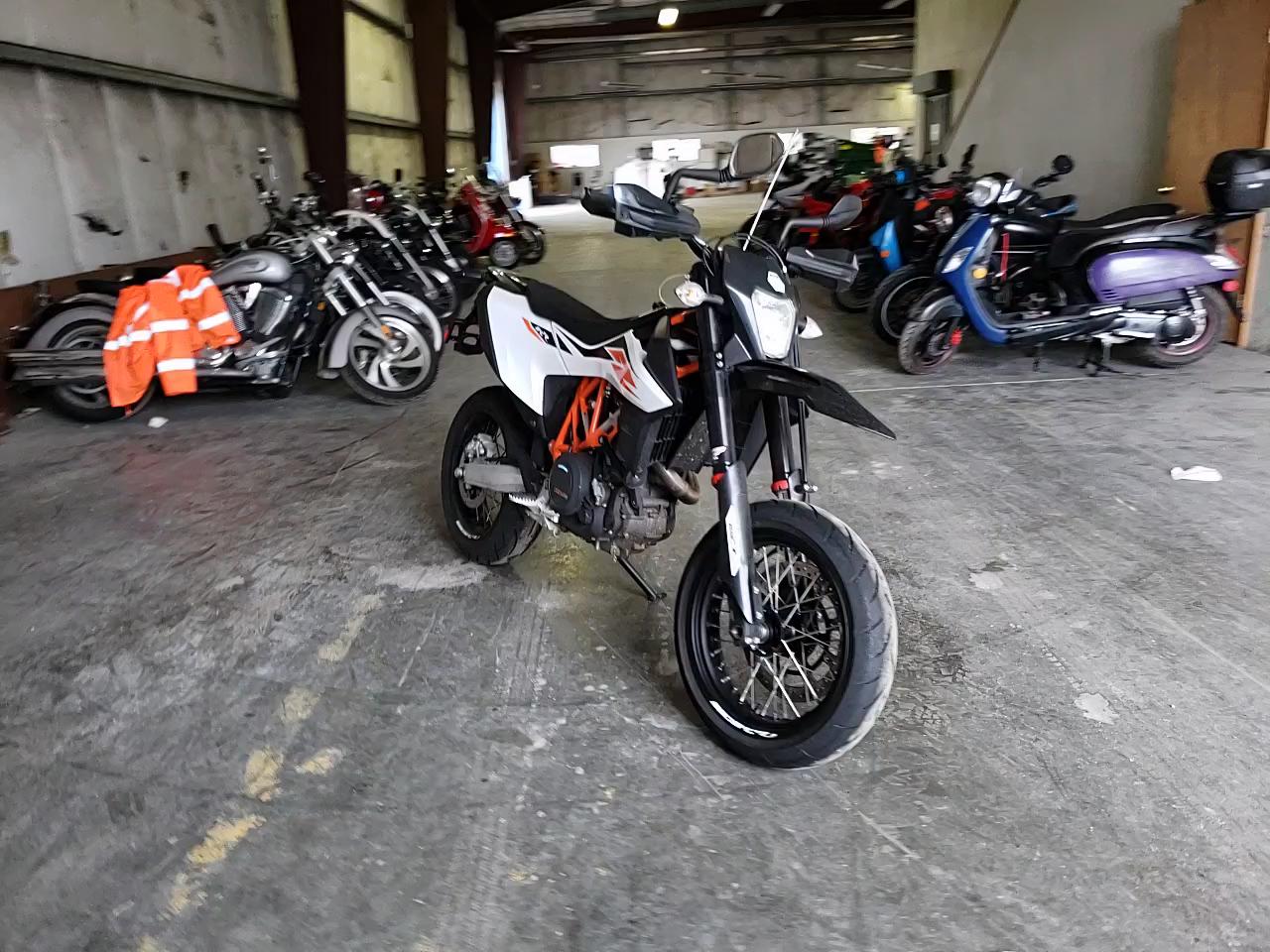 2020 KTM 690 SMC R VBKLSV402LM786202