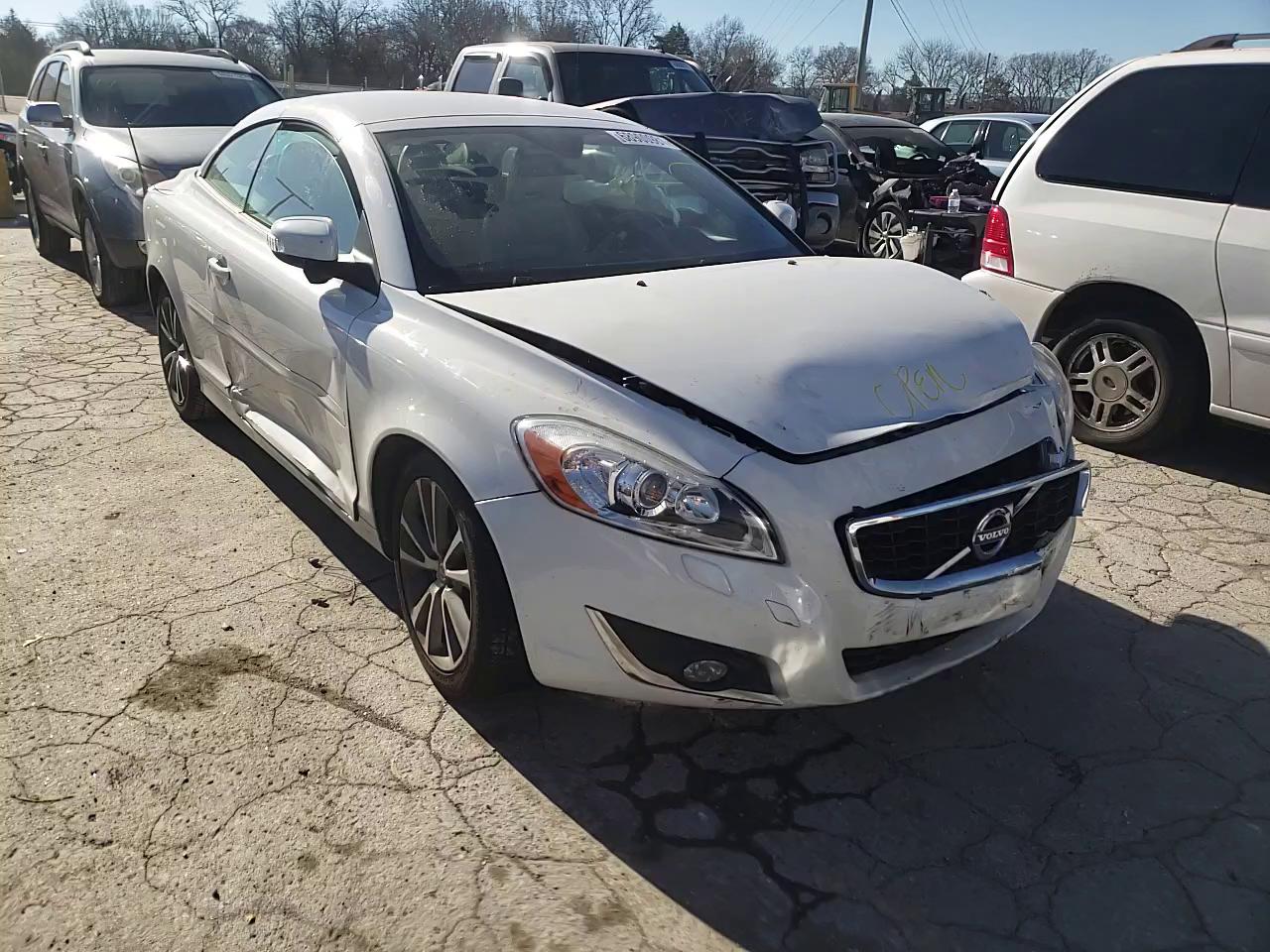 2013 VOLVO C70 T5 YV1672MC1DJ143698
