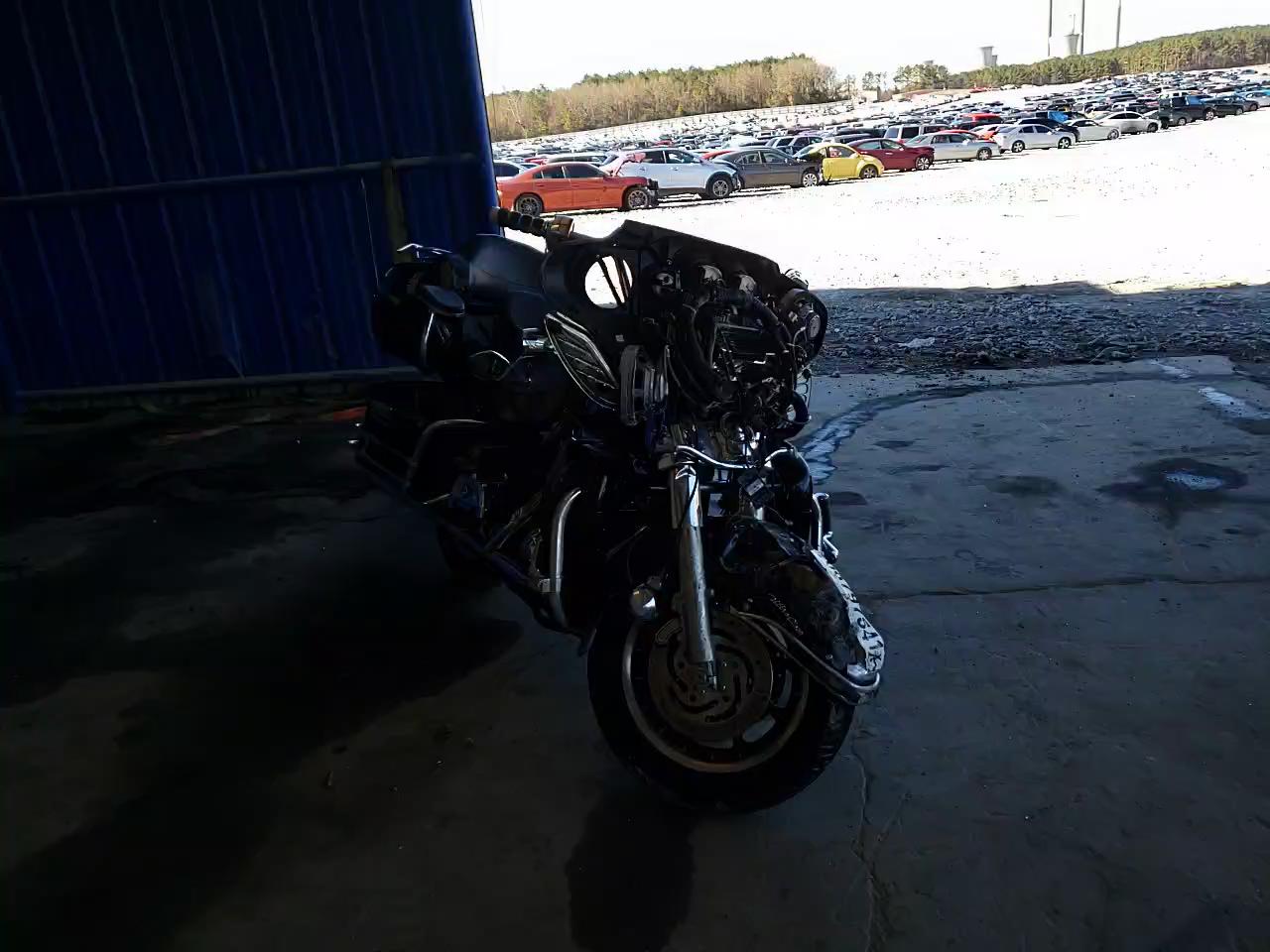 2007 HARLEY-DAVIDSON FLHTCUI 1HD1FC4157Y663243