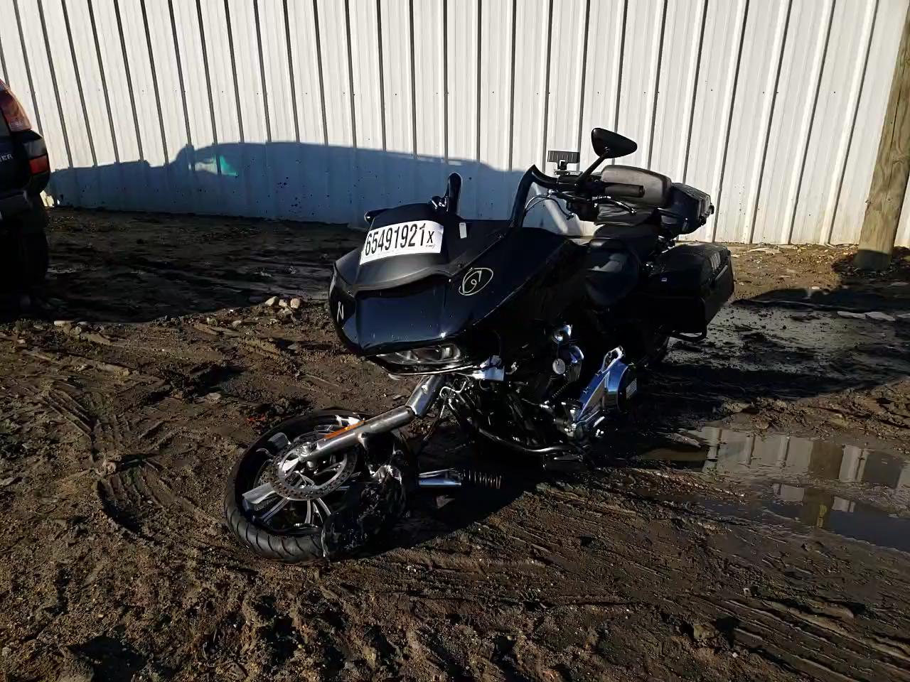 2019 HARLEY-DAVIDSON FLTRX 1HD1KHC19KB617341