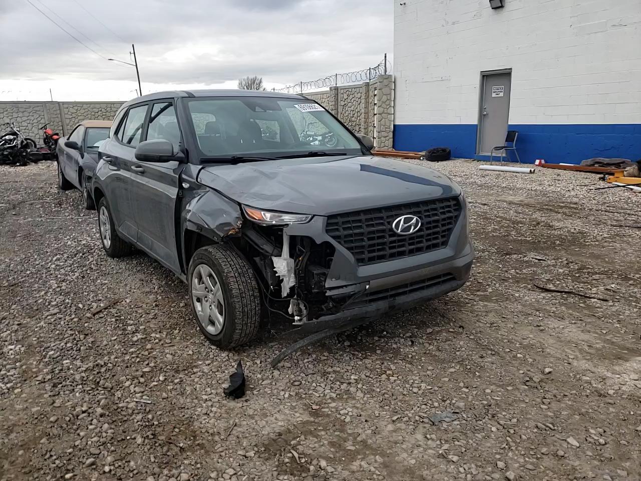 2020 HYUNDAI VENUE SE KMHRB8A3XLU026719