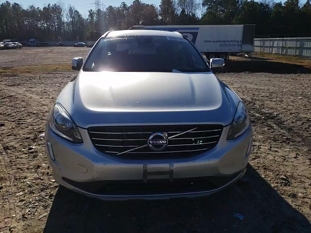 2017 VOLVO XC60 T5 YV440MDJ0H2085043