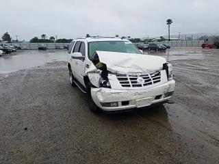 2007 Cadillac Escalade Luxury VIN: 1GYFK63807R394172 Lot: 64473624