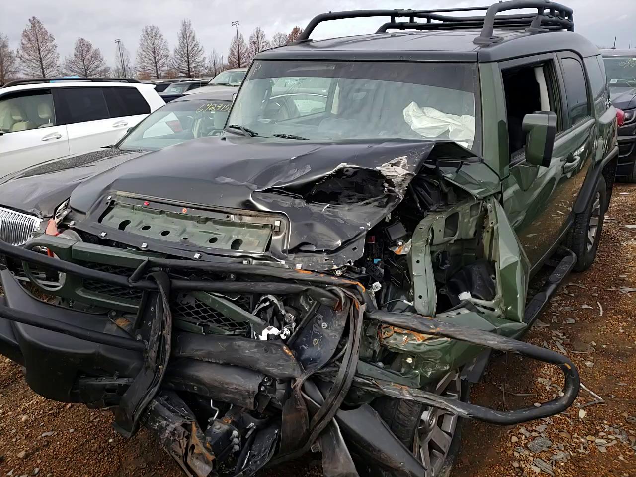 2014 TOYOTA FJ CRUISER JTEBU4BF1EK203704