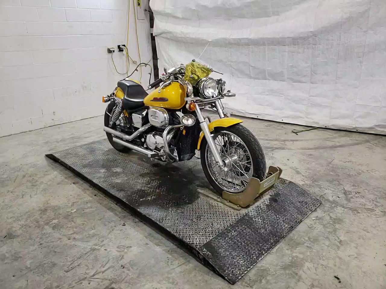 2002 HONDA VT750 DC JH2RC44042M617128