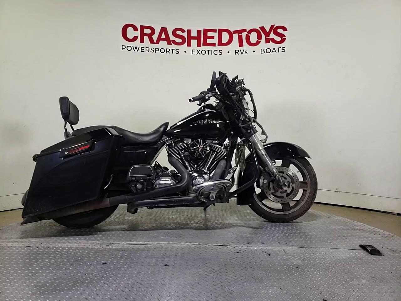 2008 HARLEY-DAVIDSON FLHX 1HD1KB4108Y656952