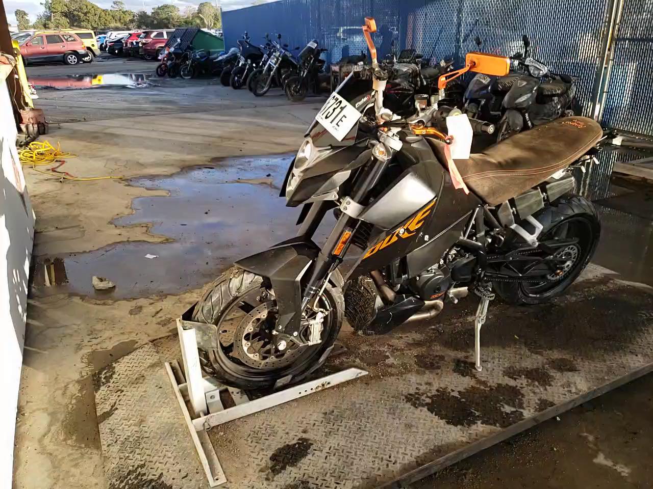 2009 KTM 690 DUKE VBKLDS4029M726857