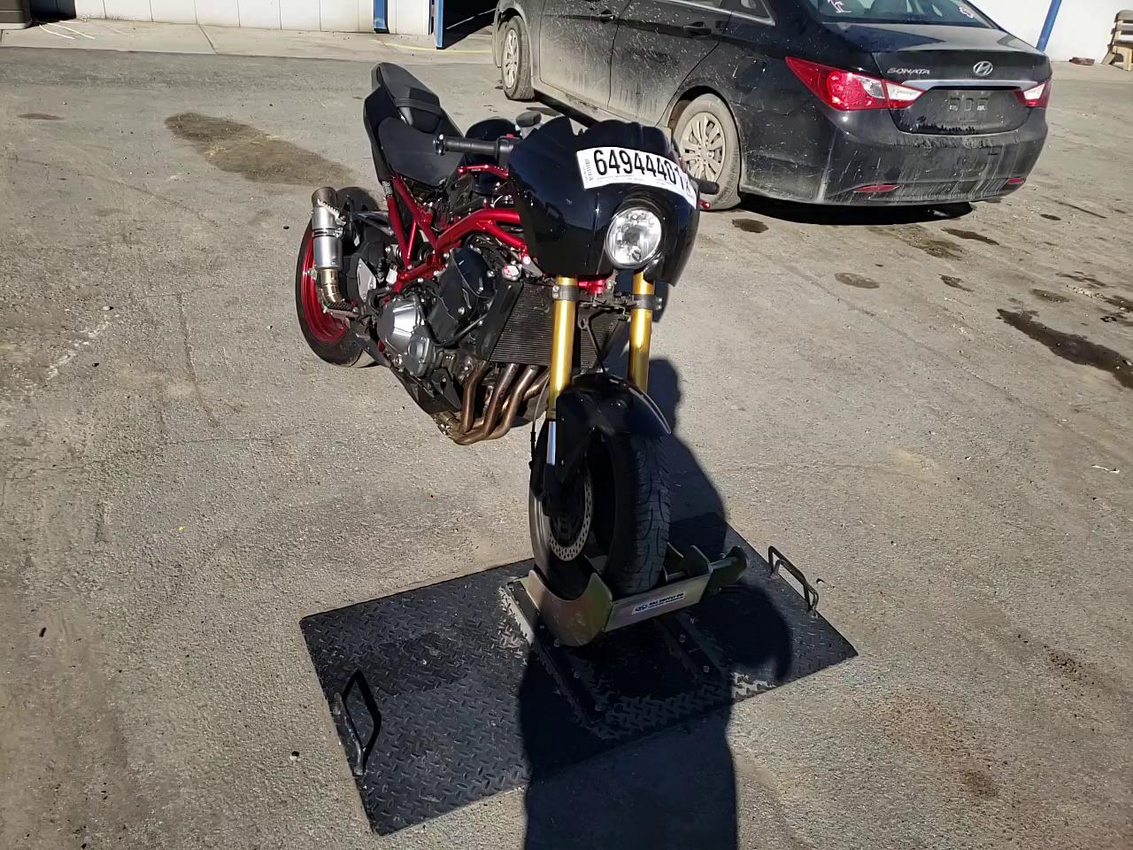 2019 KAWASAKI ZR900 JKAZR2A17KA003355