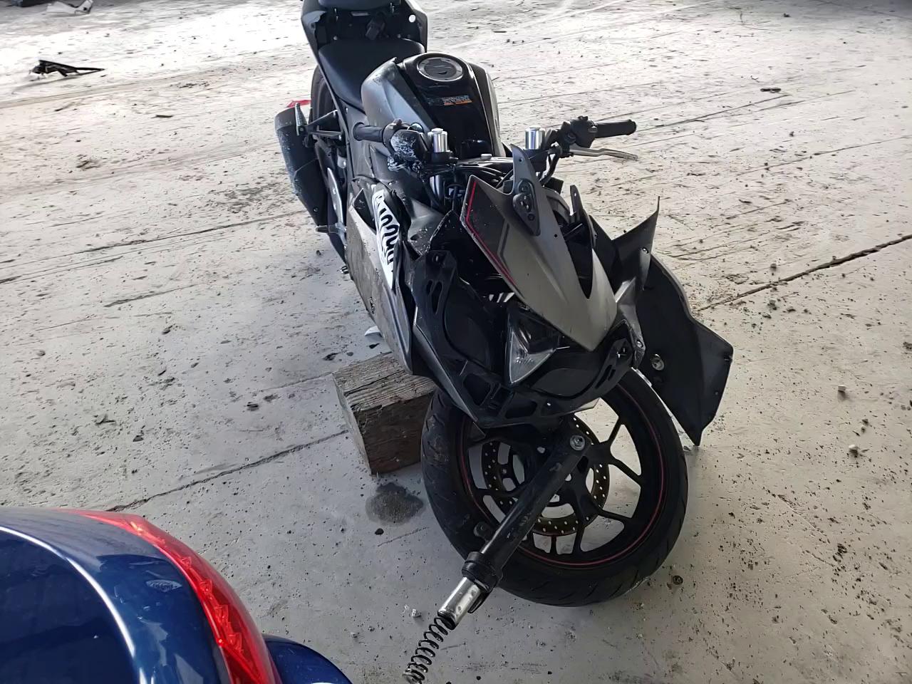 2016 YAMAHA YZFR3 MH3RH06Y8GK012877