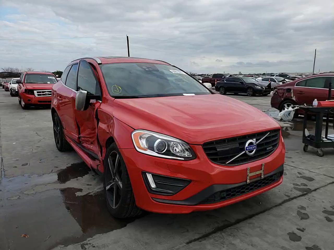 2015 VOLVO XC60 T6 R- YV4902RH1F2585936