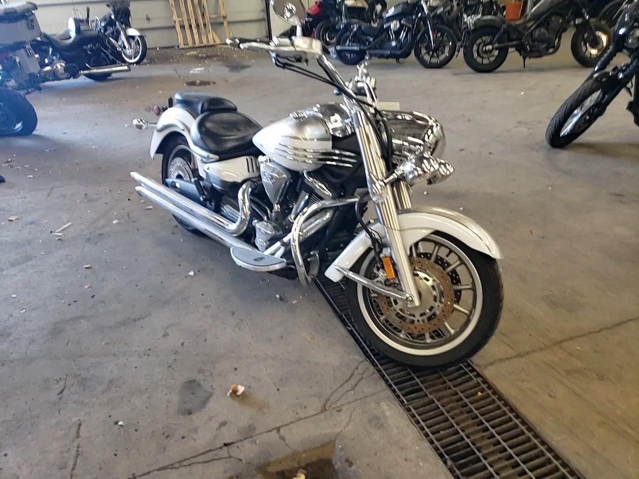 2009 YAMAHA XV1900 CT JYAVP22E59A008085