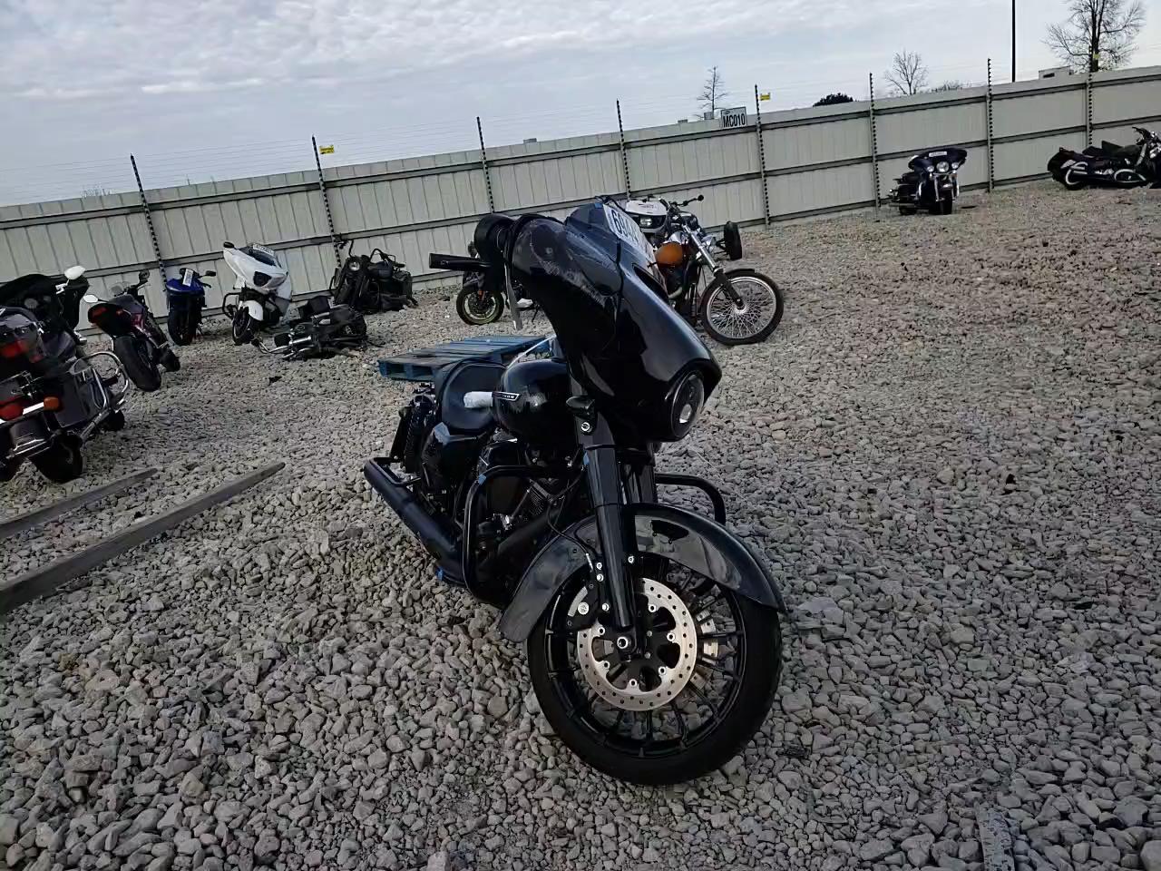 2019 HARLEY-DAVIDSON FLHXS 1HD1KRP16KB636168