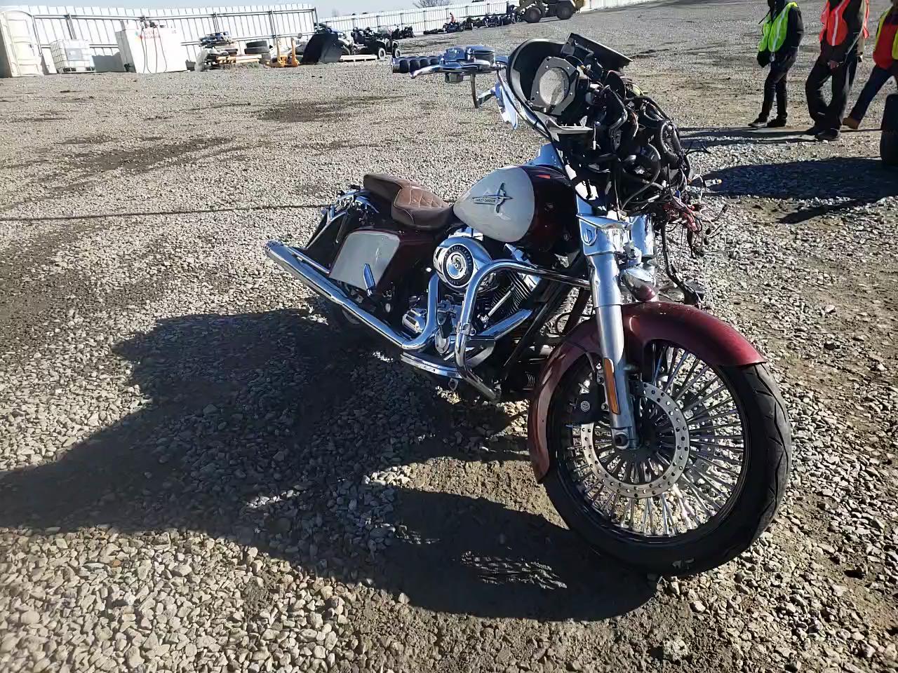 2009 HARLEY-DAVIDSON FLHX 1HD1KB4139Y686142