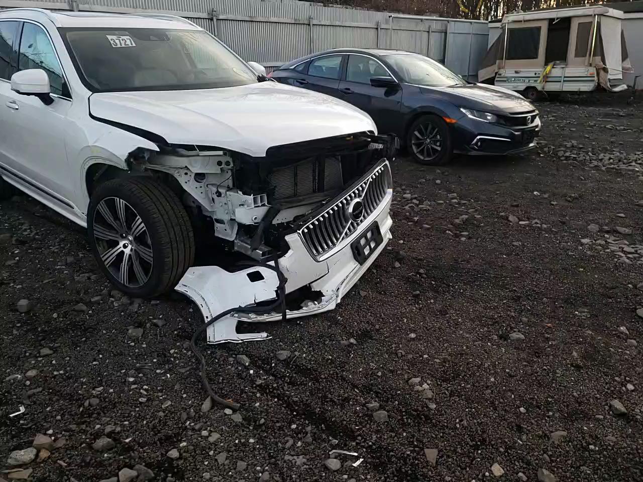 2021 VOLVO XC90 T6 IN YV4A221L5M1678517