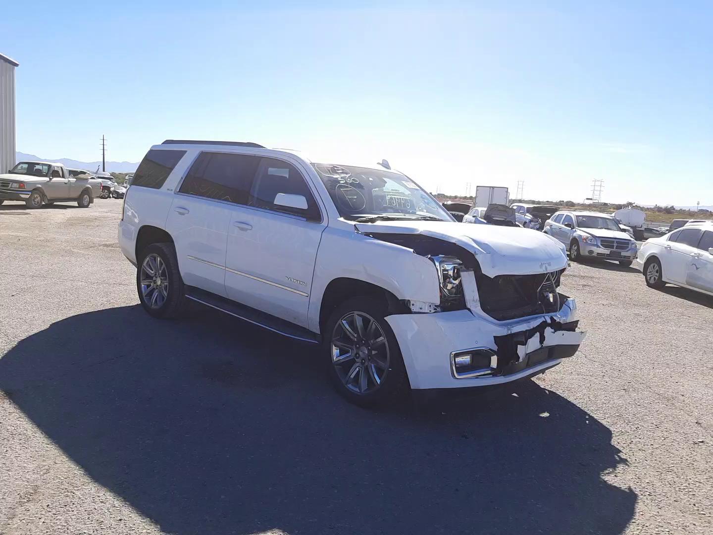 2015 GMC YUKON SLE 1GKS2AKC4FR509050