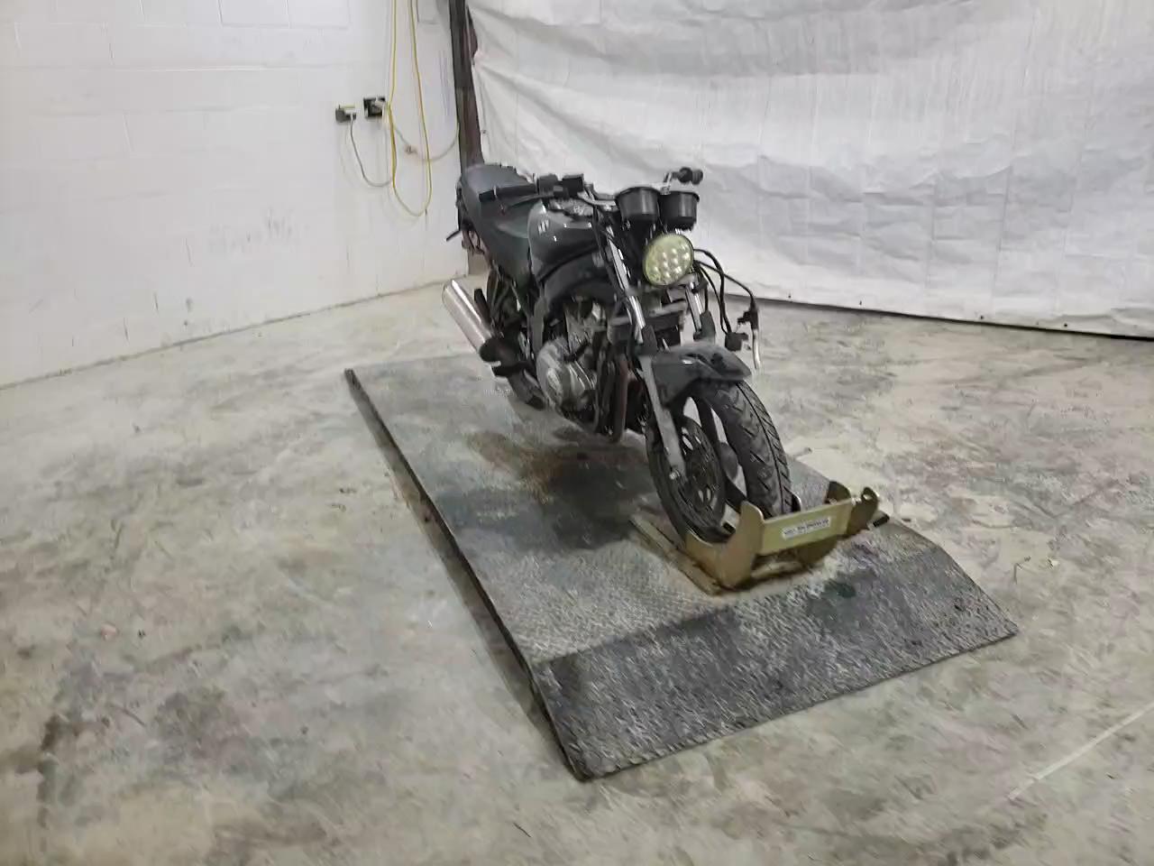 2009 SUZUKI GS500 VTTGM51A992101009