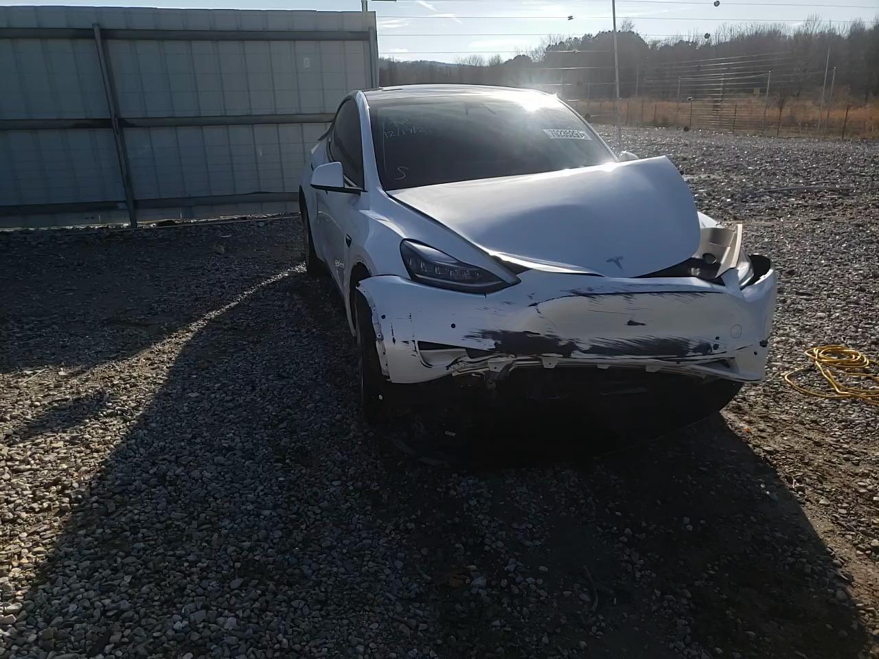 2021 TESLA MODEL Y 5YJYGDEE6MF062830