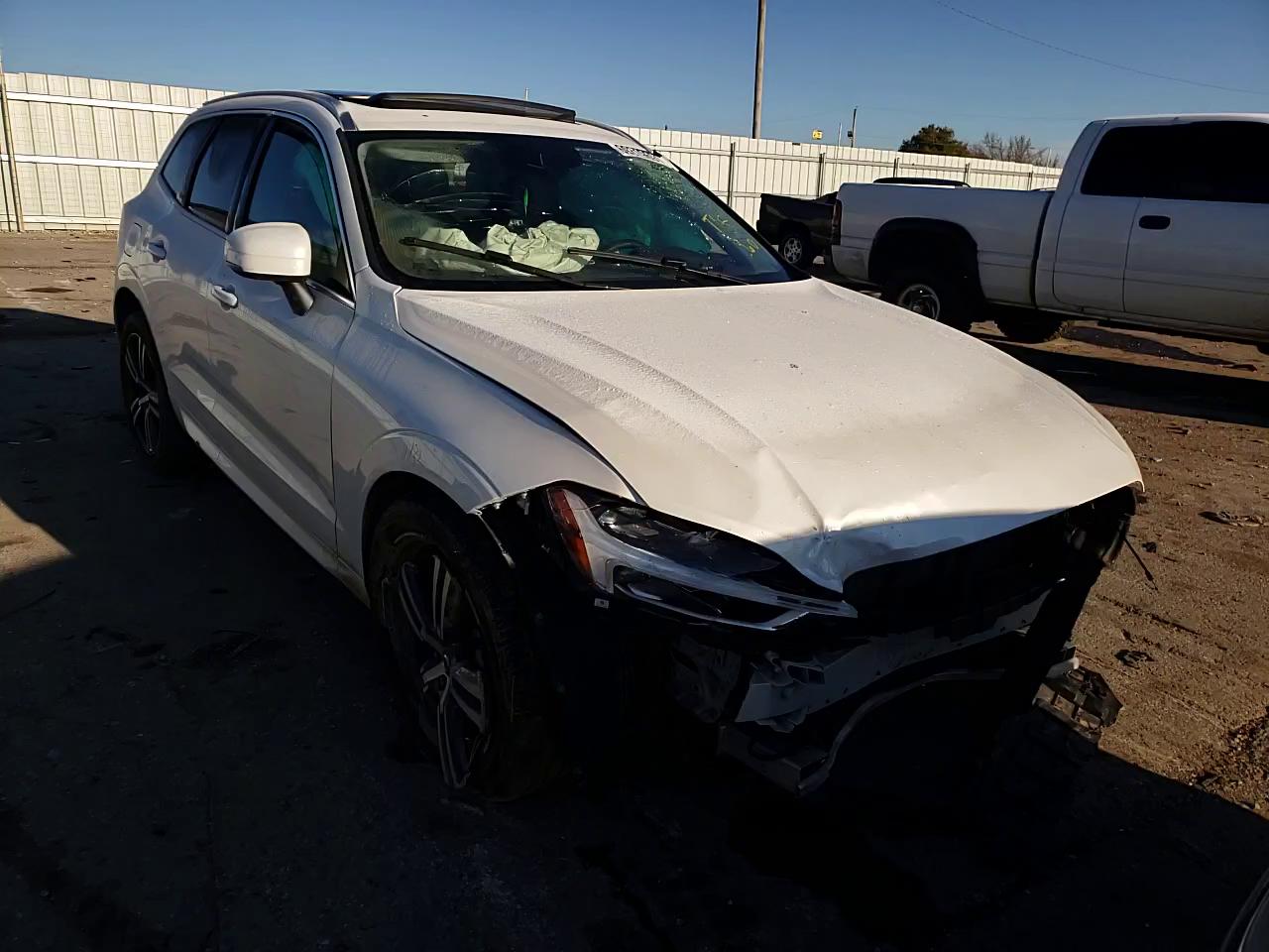 2019 VOLVO XC60 T5 LYV102RK4KB283738