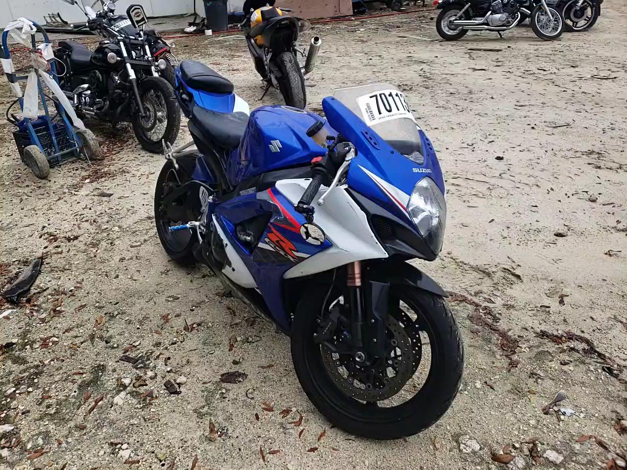 2007 SUZUKI GSX-R1000 JS1GT77AX72101102