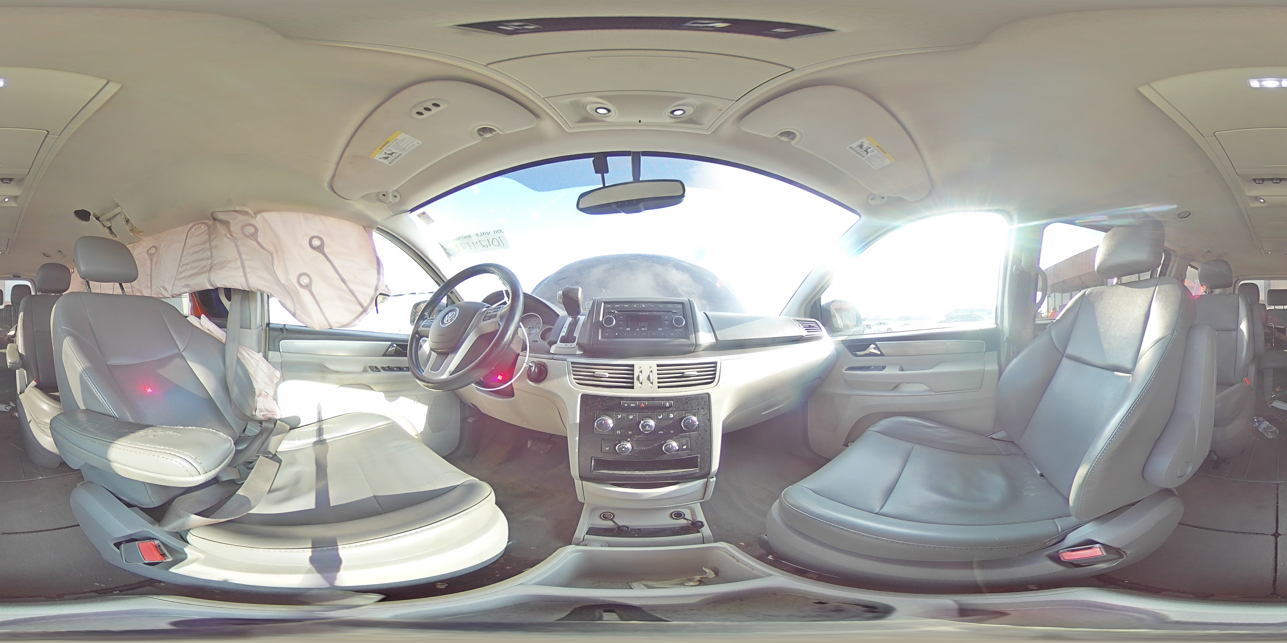 2011 VOLKSWAGEN ROUTAN SE 2V4RW3DG4BR716946