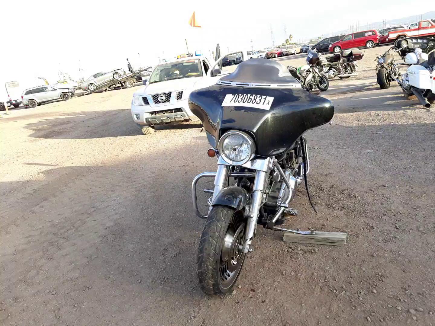 2010 HARLEY-DAVIDSON FLHX 1HD1KB41XAB619951