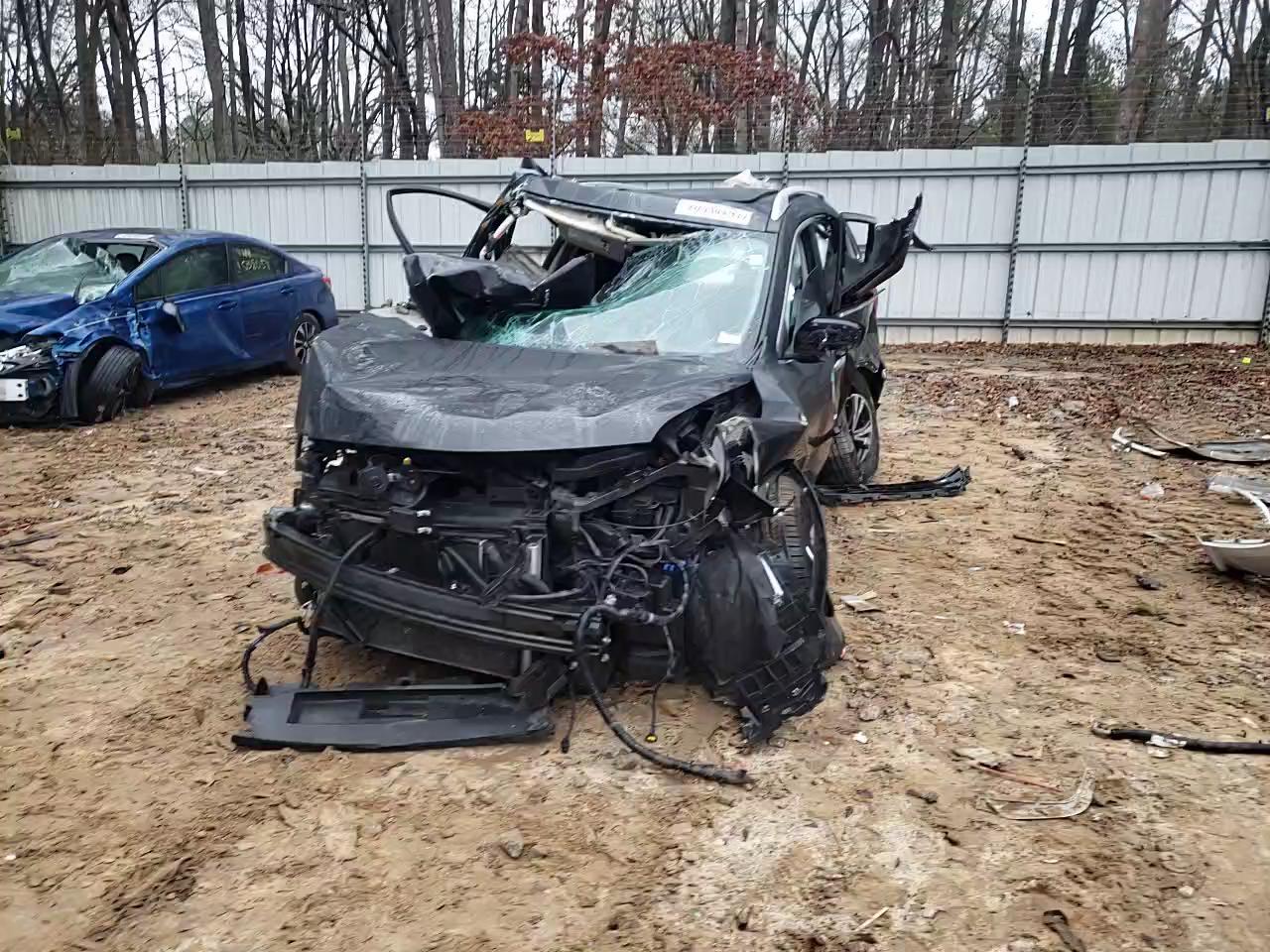 2017 NISSAN ROGUE SV H 5N1ET2MV7HC769504