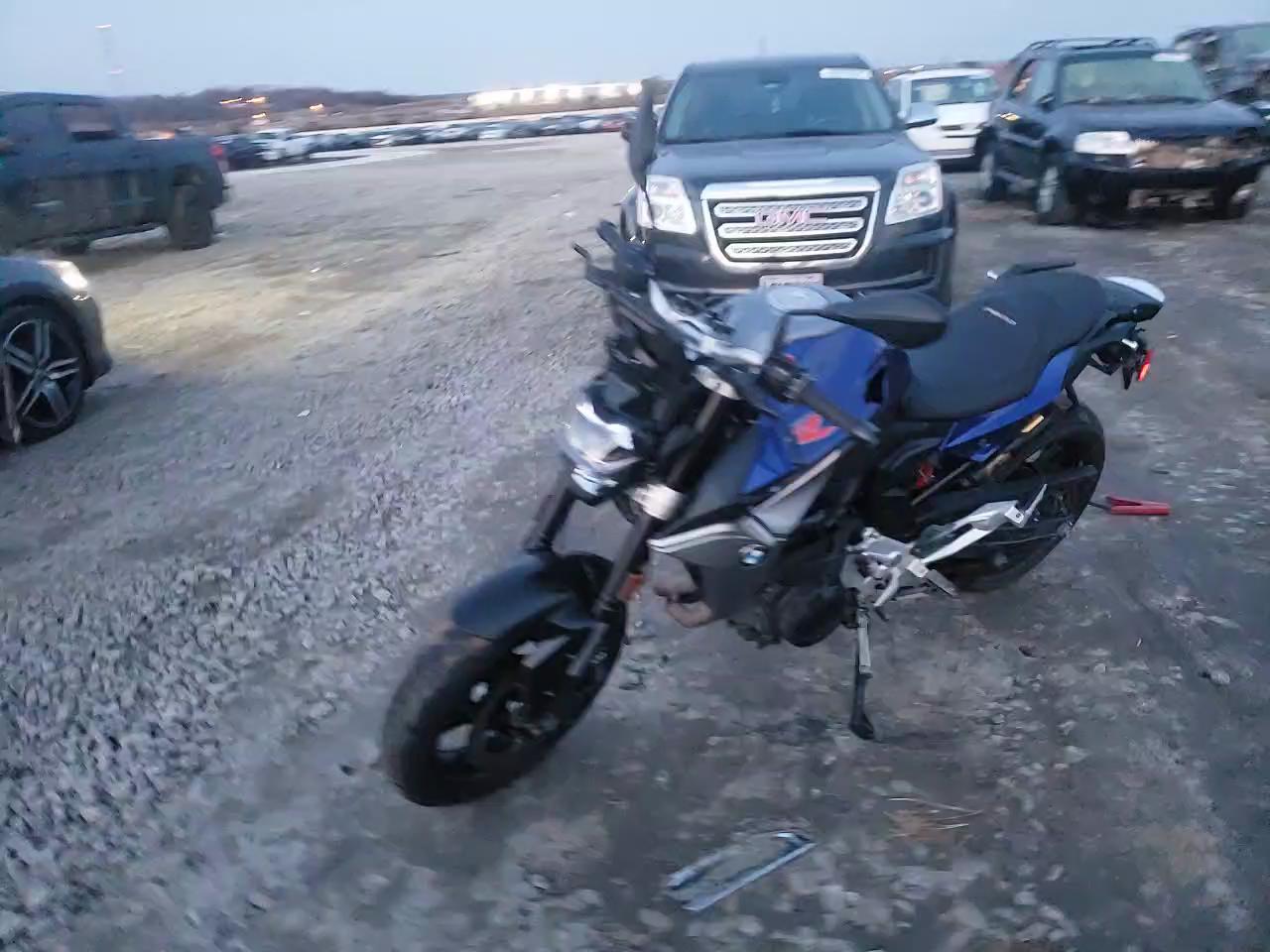 2021 BMW F 900 R WB10K1305M6E10906
