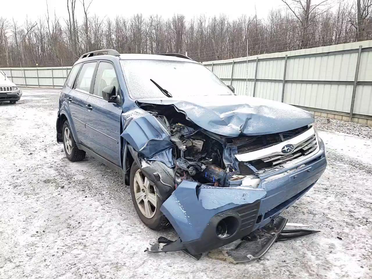 2010 SUBARU FORESTER X JF2SH6BC8AG916933