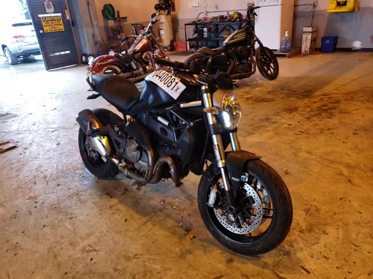 2015 DUCATI MONSTER 82 ZDM1RBTS7FB006513