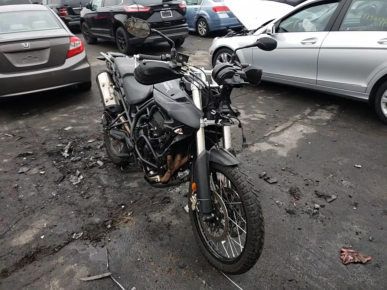 2014 TRIUMPH MOTORCYCLE TIGER 800X SMTE06BF7ET617235