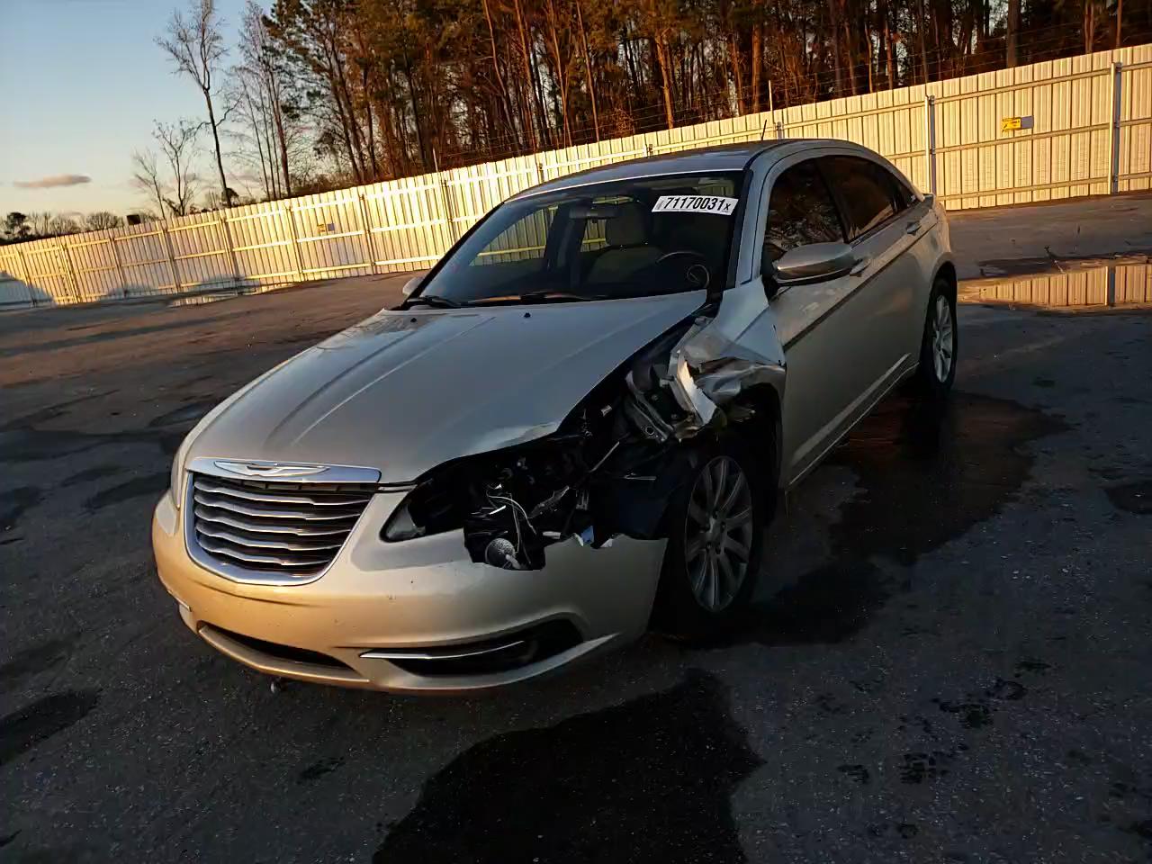 2014 CHRYSLER 200 TOURIN 1C3CCBBGXEN106612