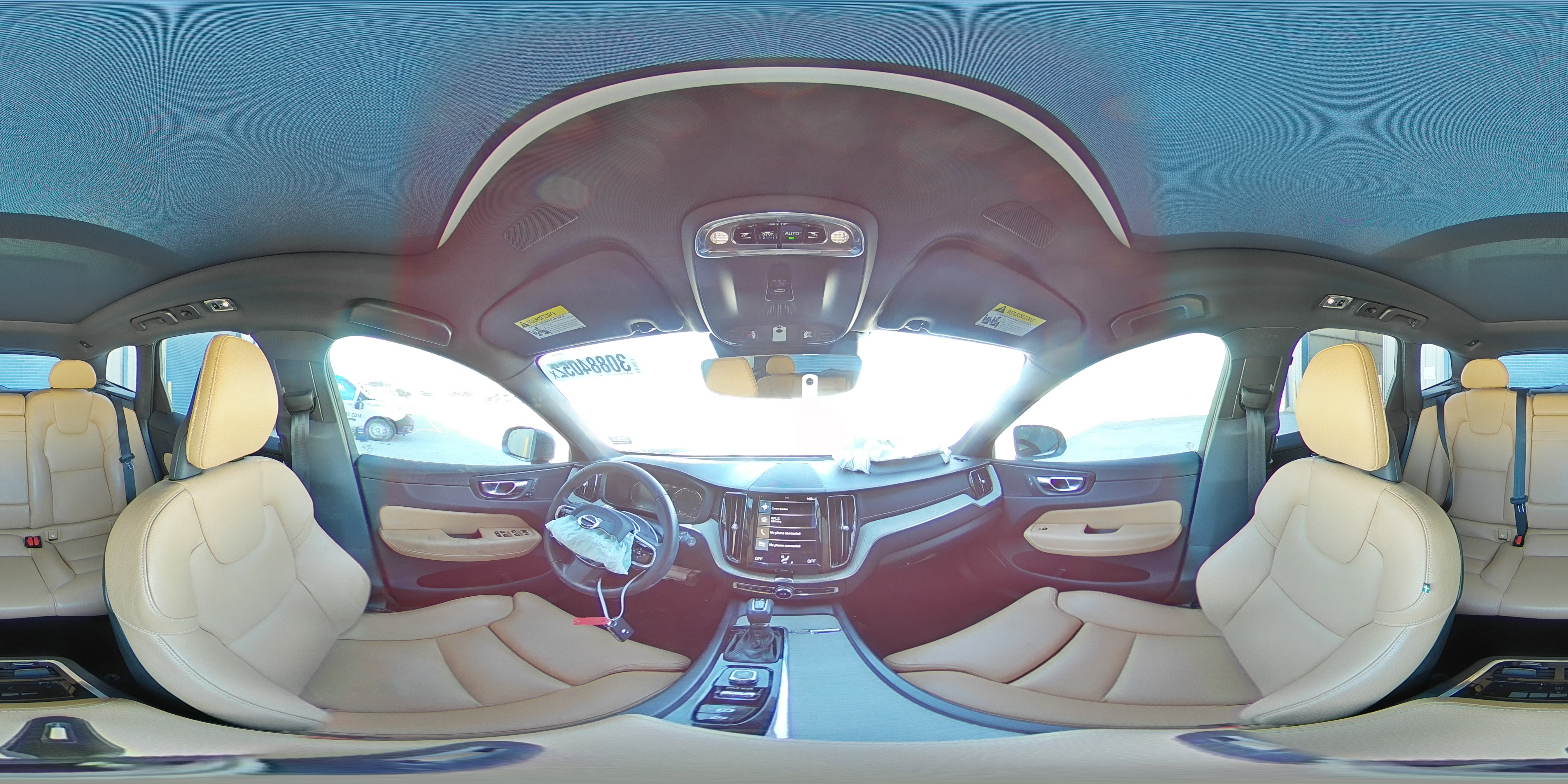 2018 VOLVO XC60 T5 IN YV4102RL9J1027218