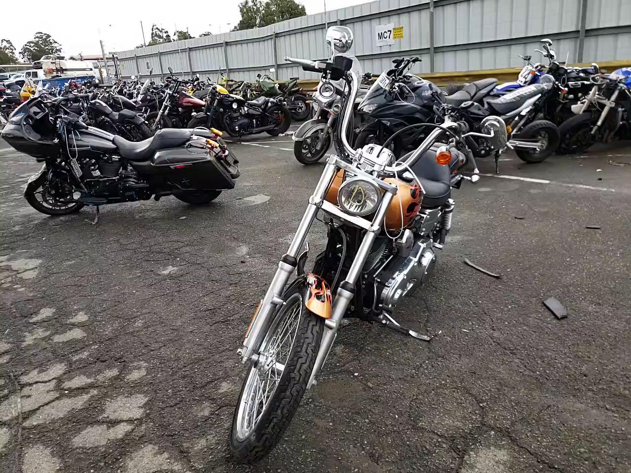 2005 HARLEY-DAVIDSON FXDWGI 1HD1GPW385K326052