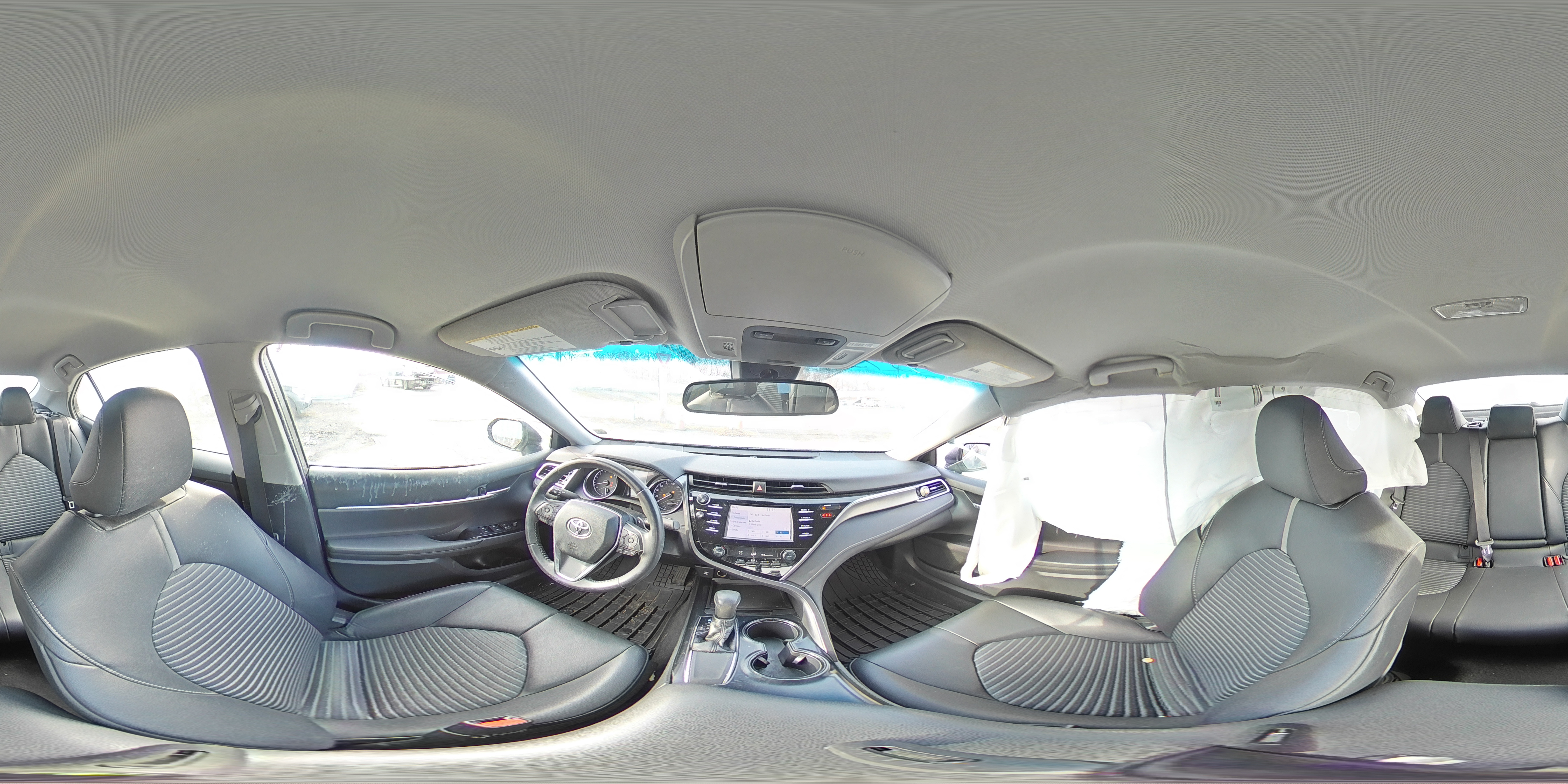 2018 TOYOTA CAMRY L/LE 4T1B11HK9JU070801