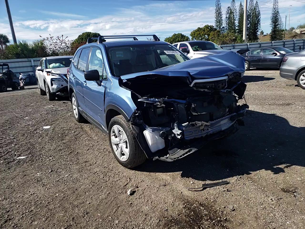 2019 SUBARU FORESTER JF2SKAAC3KH485449