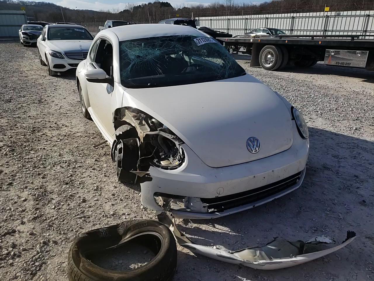 2013 VOLKSWAGEN BEETLE 3VWJX7AT2DM607017