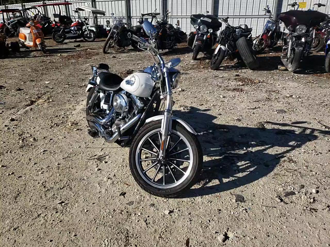 2005 HARLEY-DAVIDSON FXDLI 1HD1GNW185K318942