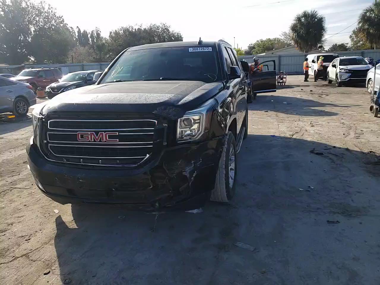 2015 GMC YUKON SLE 1GKS1AECXFR643771
