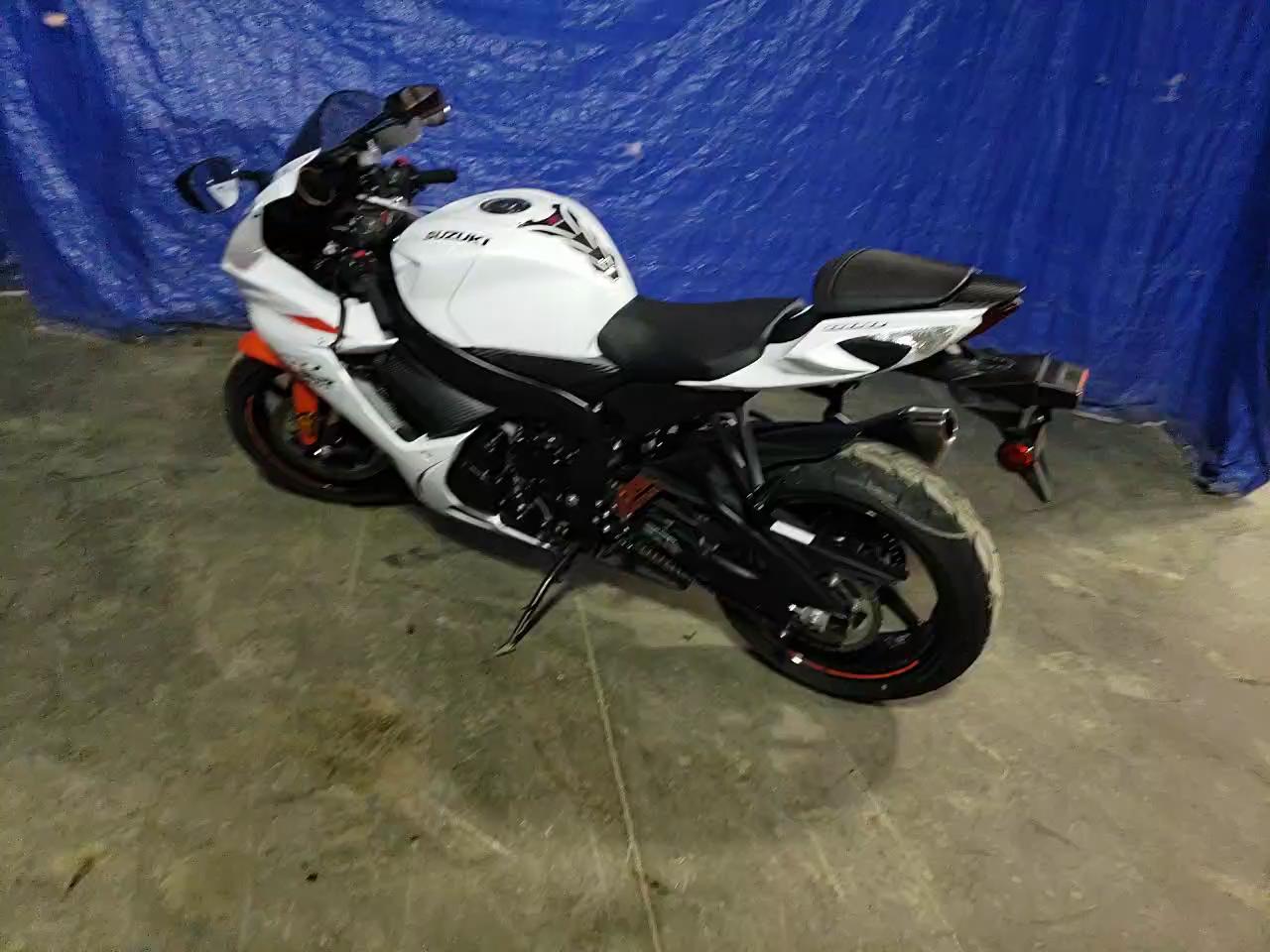 2021 SUZUKI GSX-R600 JS1GN7FA0M7100227