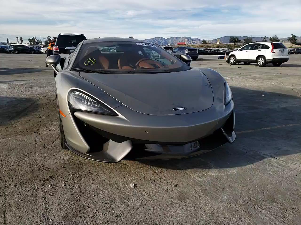 2017 MCLAREN AUTOMOTIVE 570S SBM13DAB7HW002900