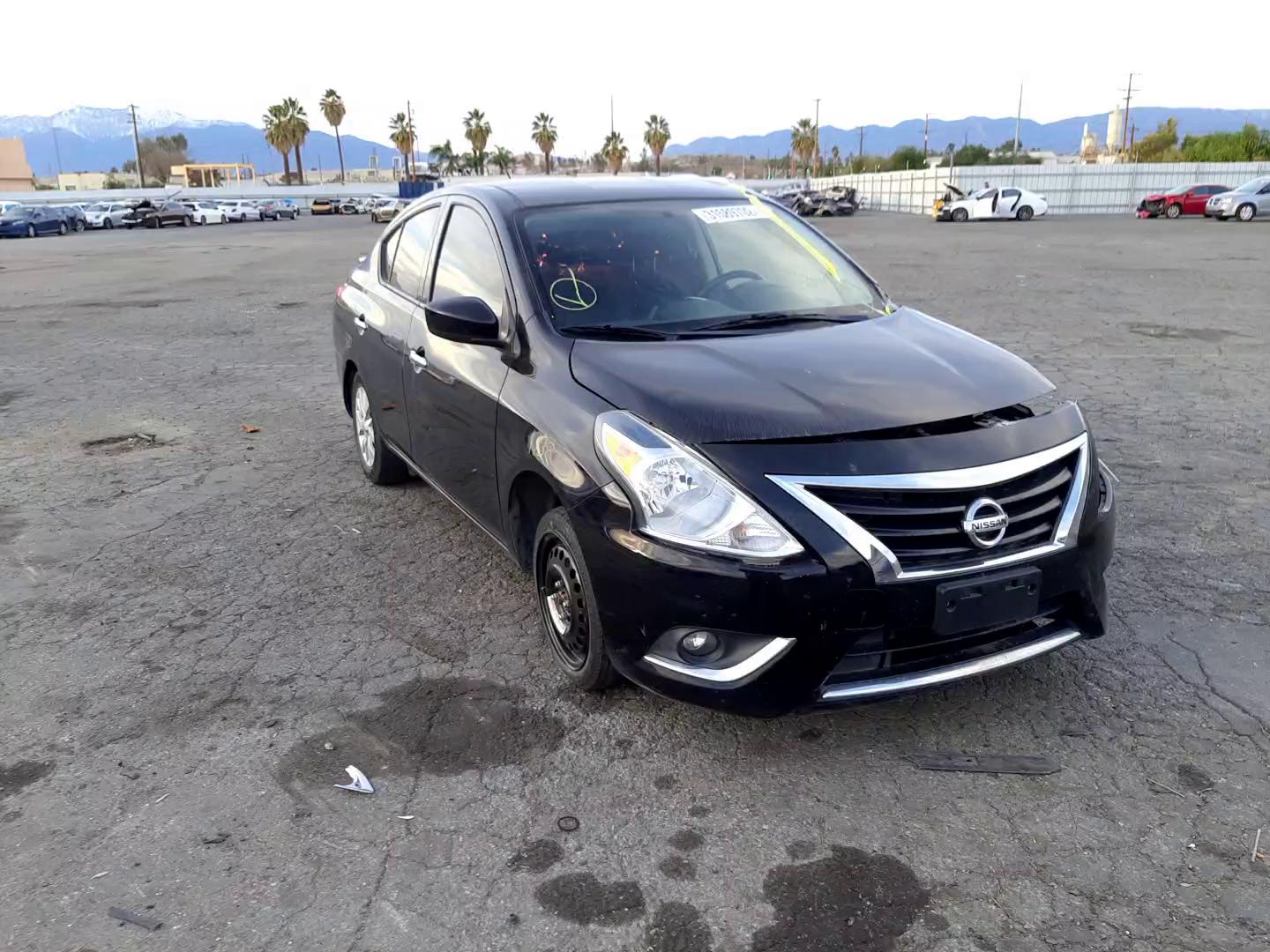 2018 NISSAN VERSA S/S 3N1CN7AP5JL808144