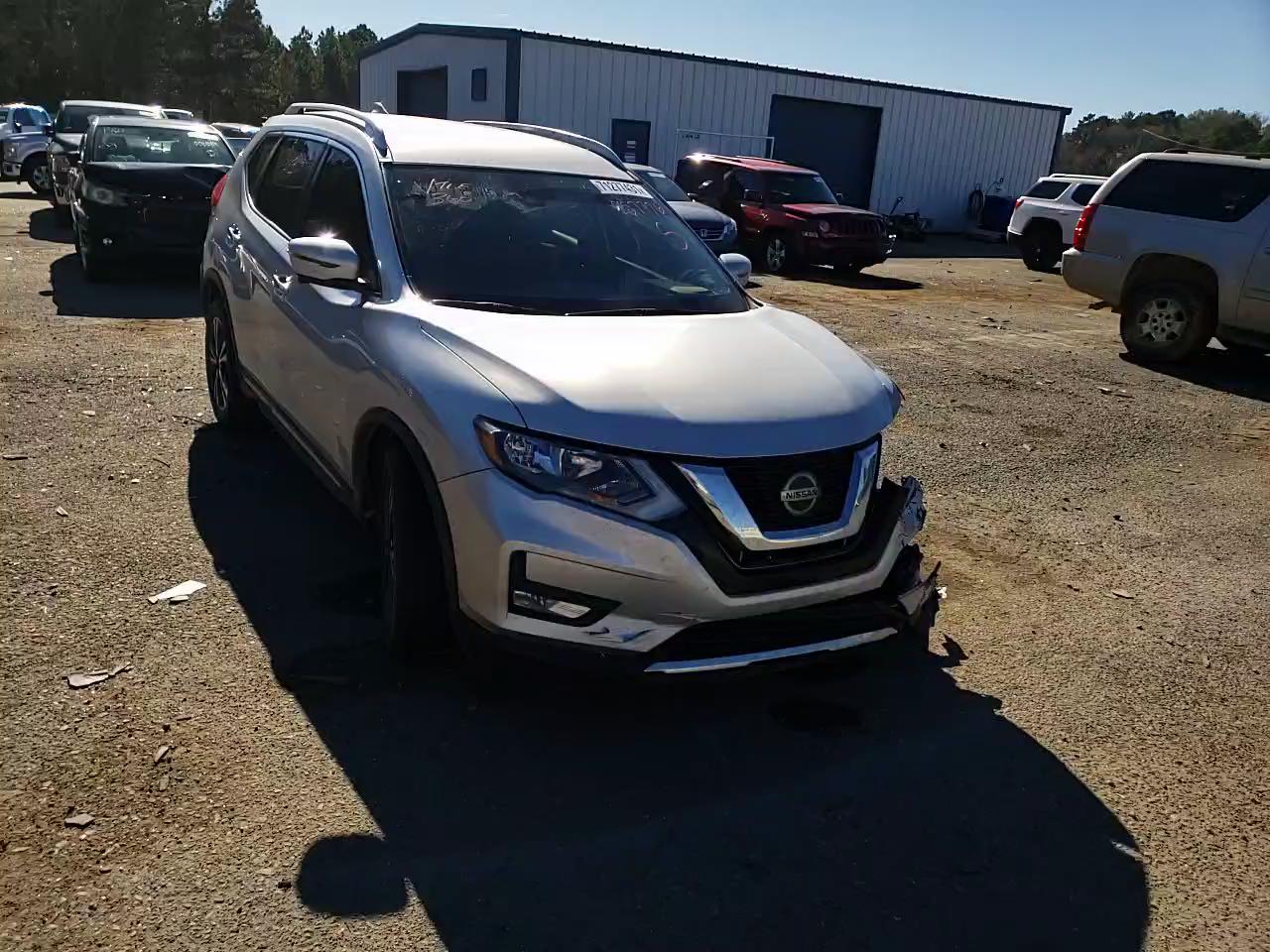 2018 NISSAN ROGUE S/SL JN8AT2MT0JW457776