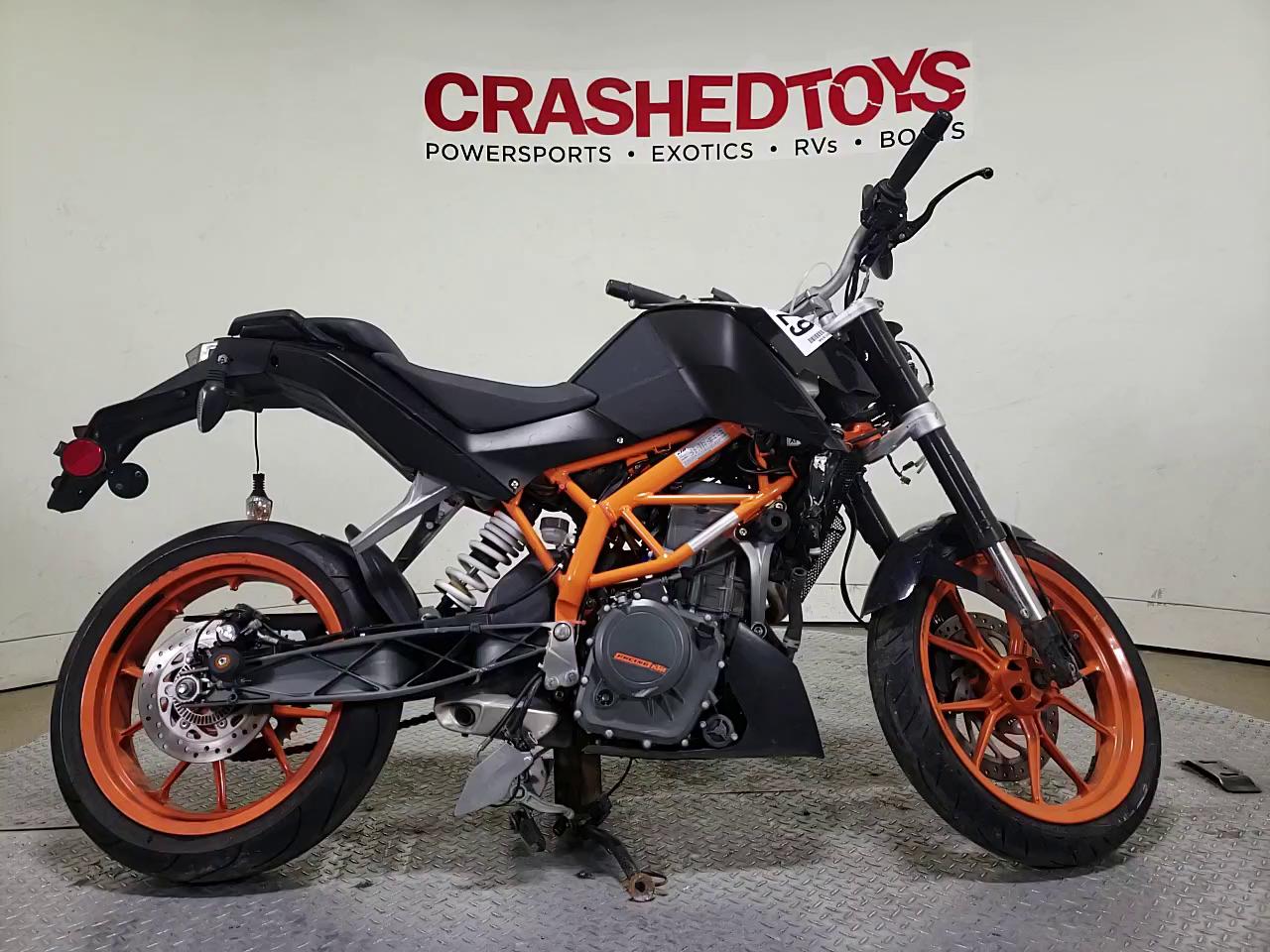 2016 KTM RC 390 MD2JGJ402GC273119