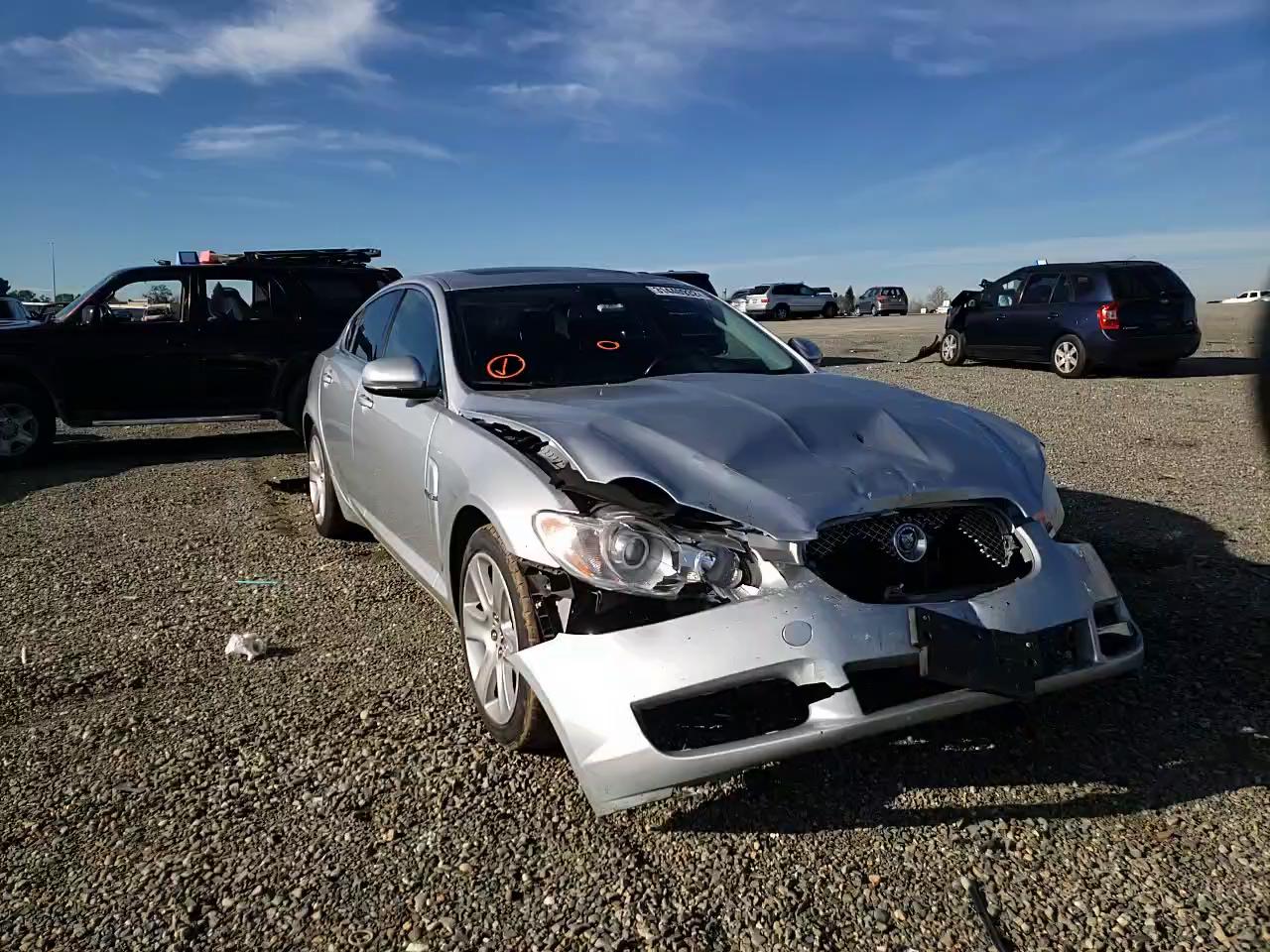 2010 JAGUAR XF LUXURY SAJWA0FA1AHR62285