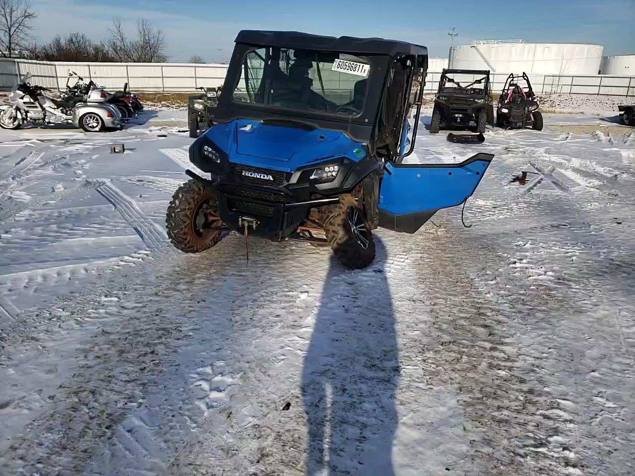2017 HONDA SXS1000 M5 1HFVE0428H4102997