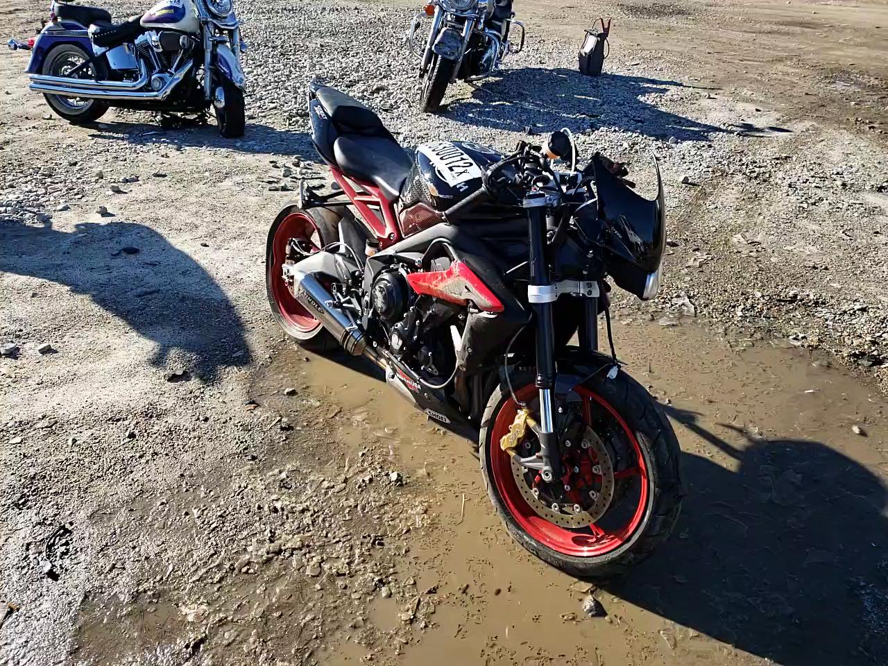 2016 TRIUMPH MOTORCYCLE STREET TRI SMTL03NE7GT752209