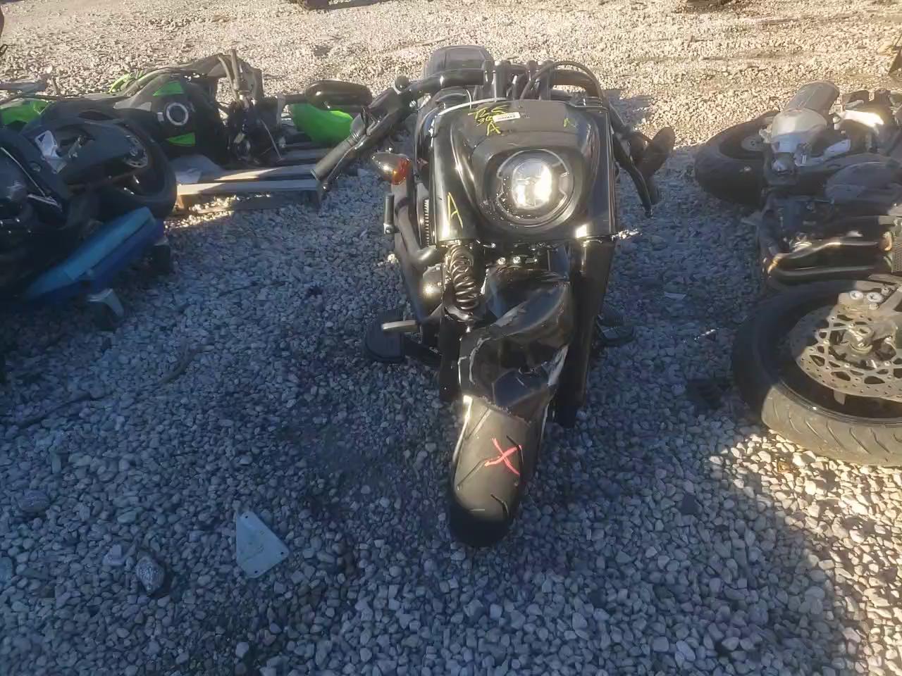 2020 HARLEY-DAVIDSON FLFBSANV 1HD1YRK1XLB052685