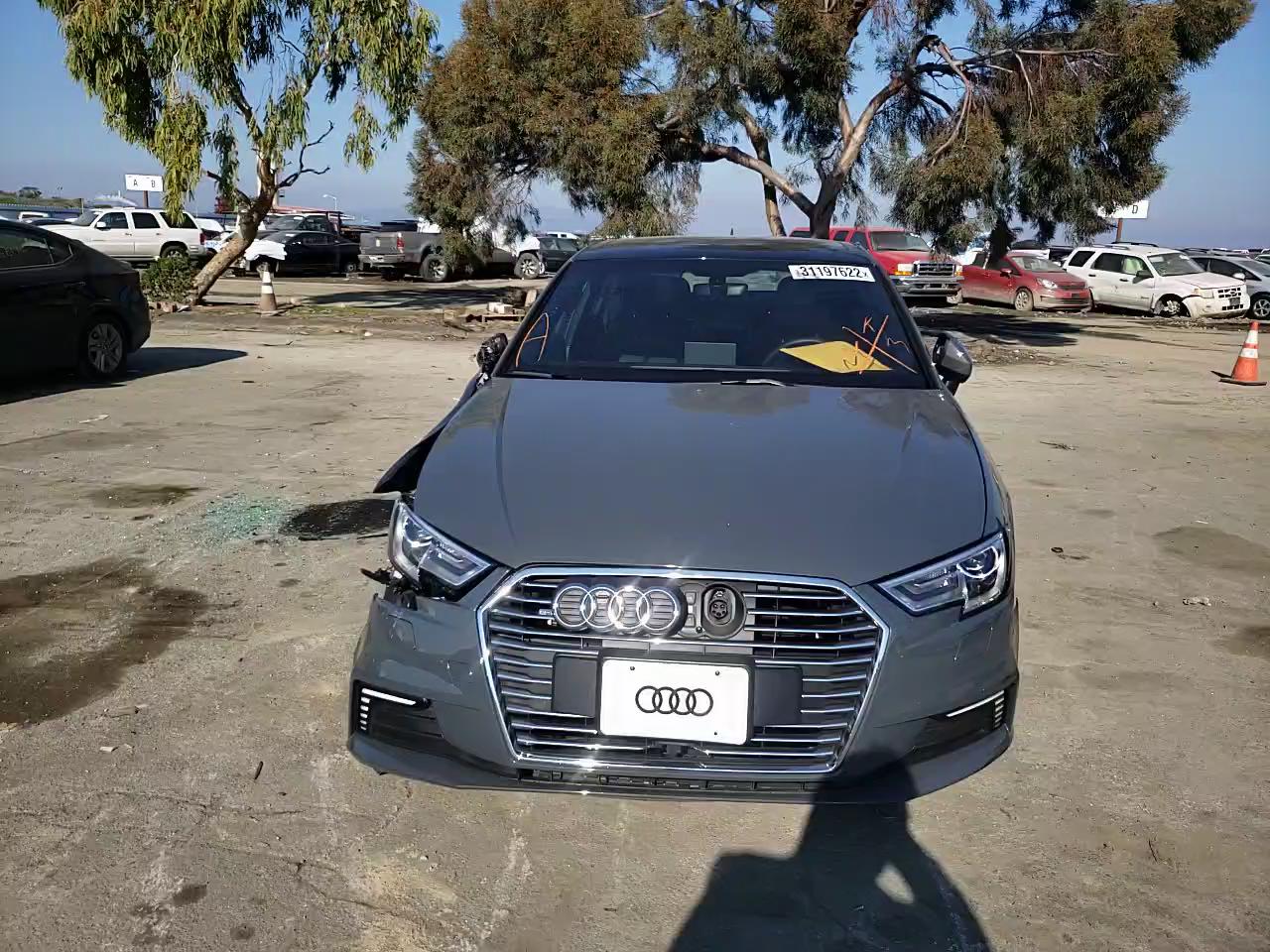 2018 AUDI A3 E-TRON WAUUPBFF8JA154680