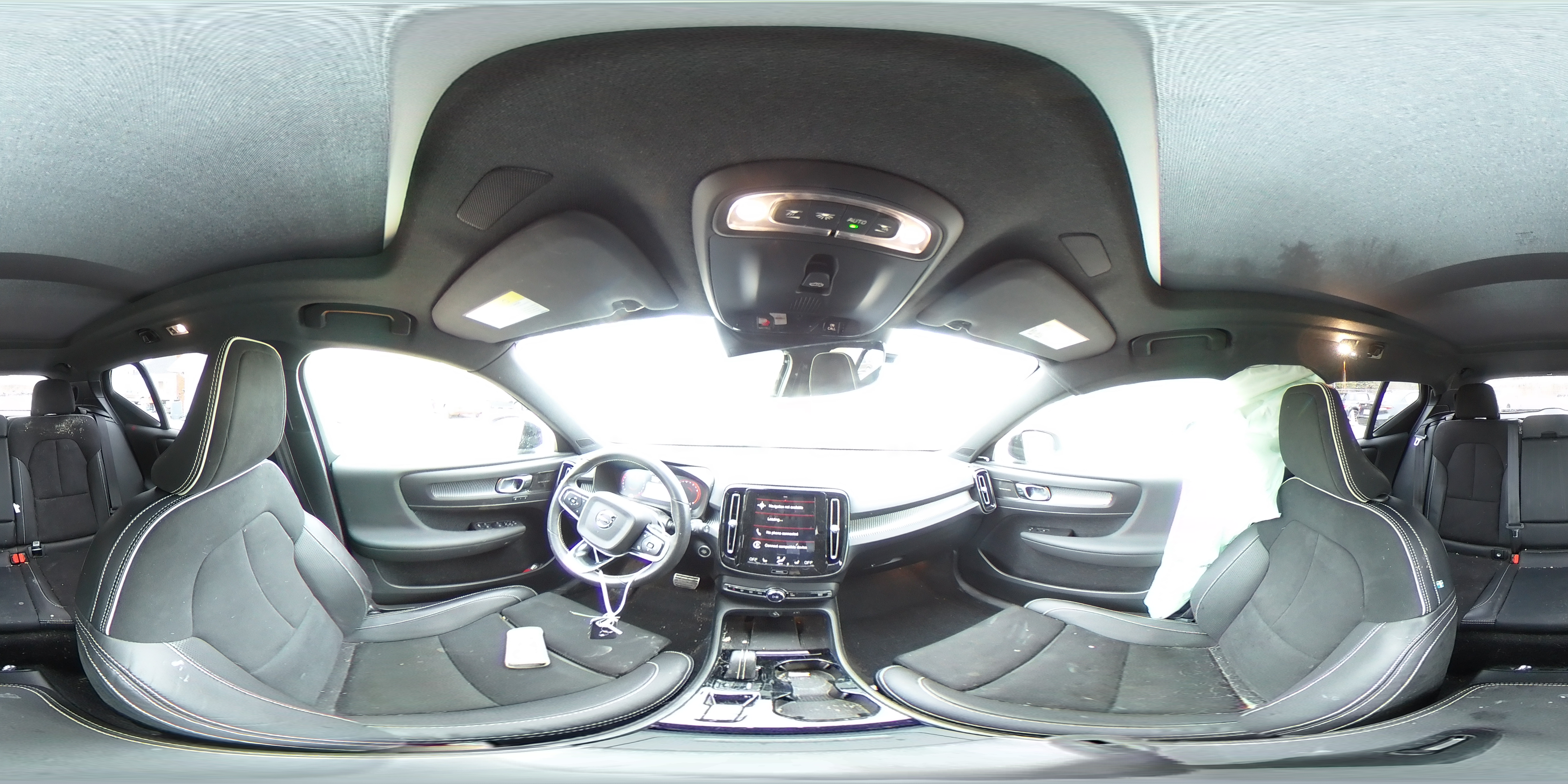 2021 VOLVO XC40 T5 R- YV4162UM0M2427486