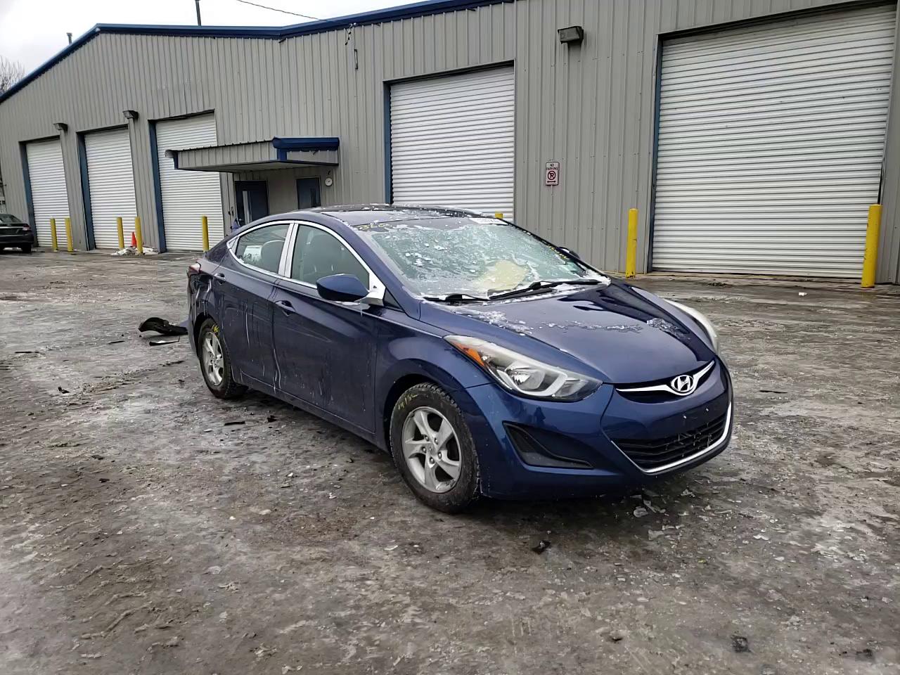 2015 HYUNDAI ELANTRA SE 5NPDH4AE9FH648816